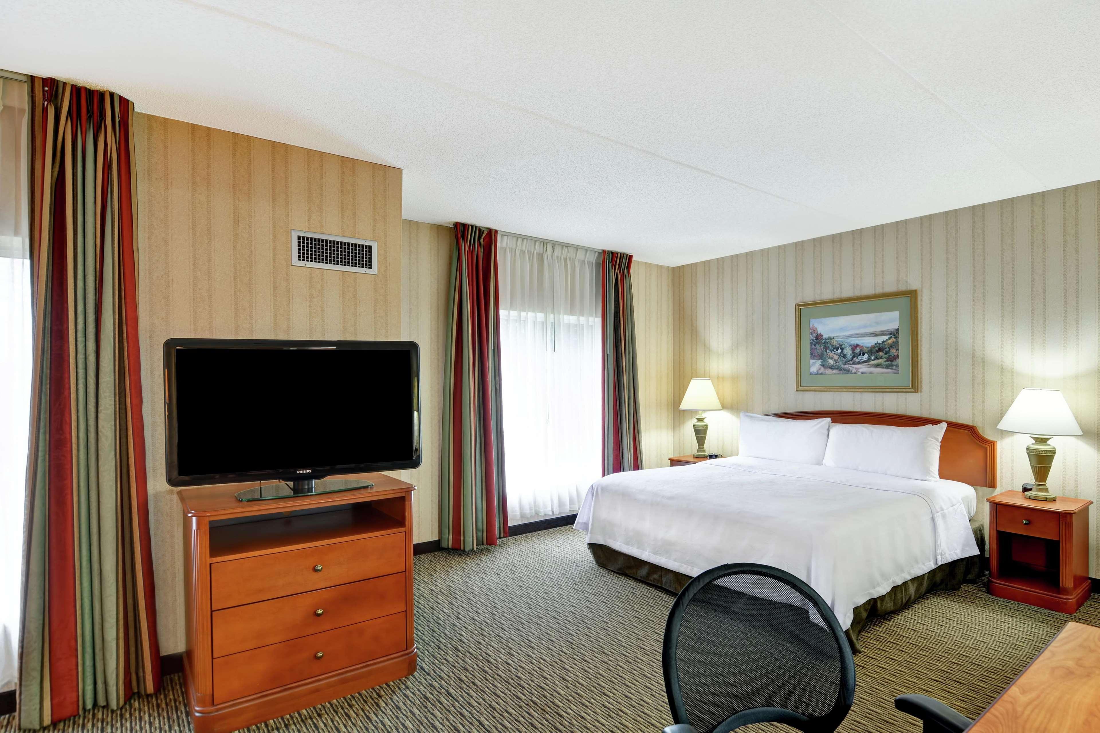 Homewood Suites Lansdale Exterior photo