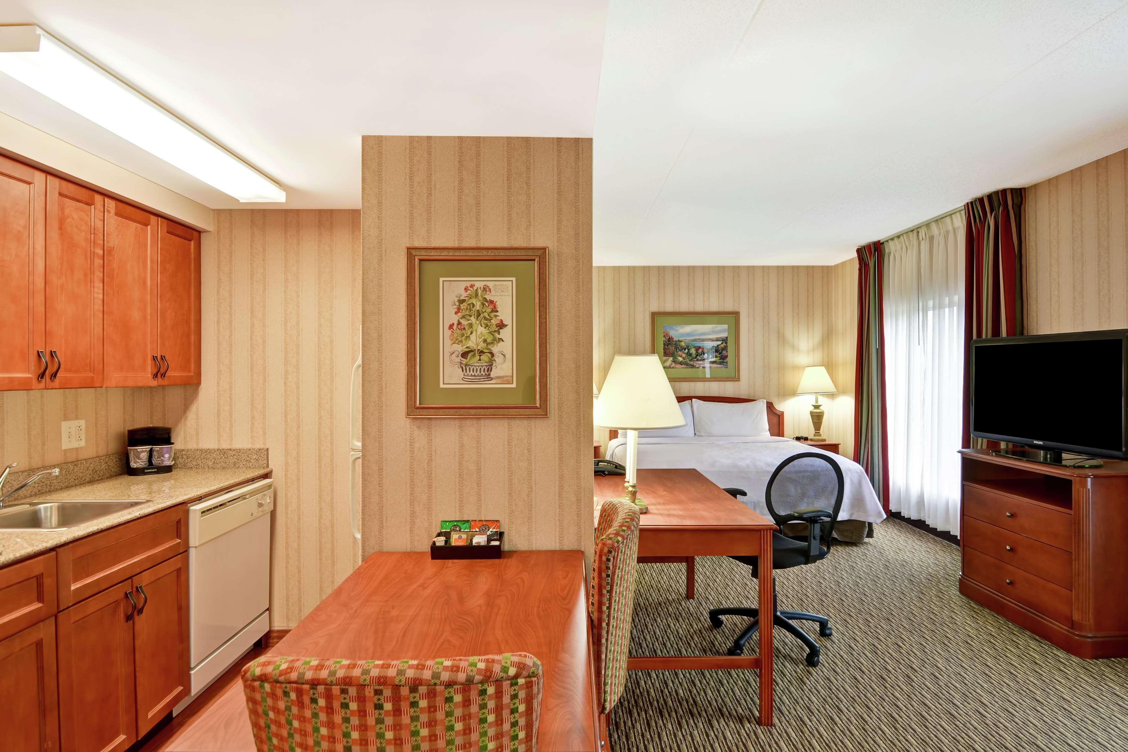 Homewood Suites Lansdale Exterior photo