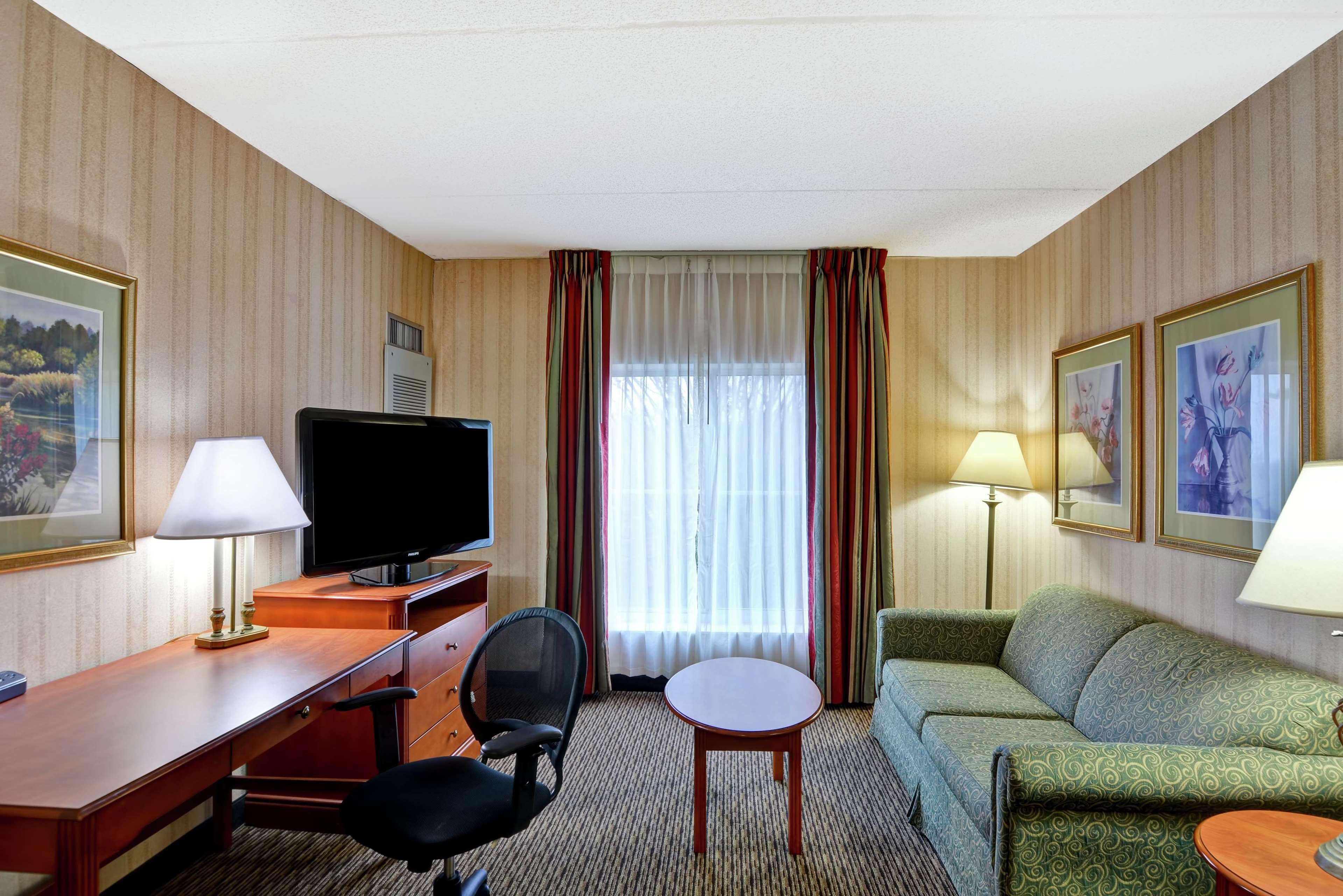 Homewood Suites Lansdale Exterior photo