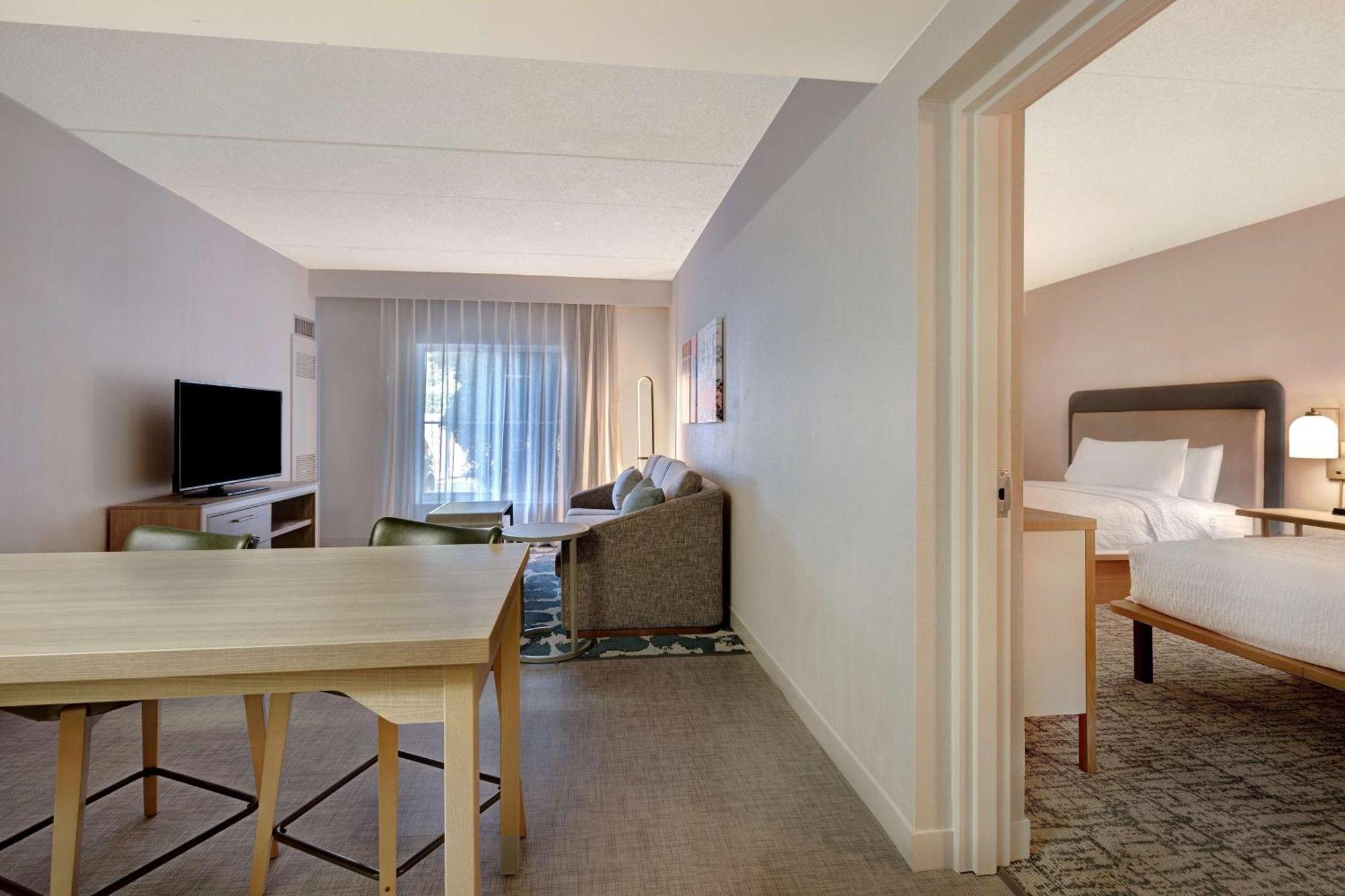 Homewood Suites Lansdale Exterior photo