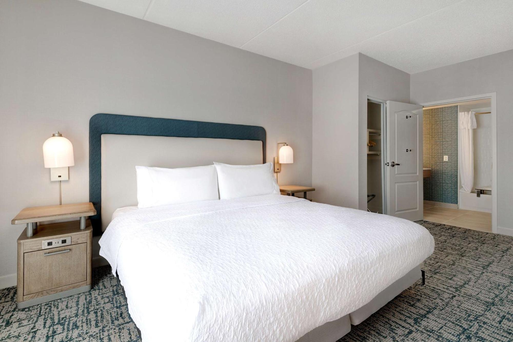 Homewood Suites Lansdale Exterior photo
