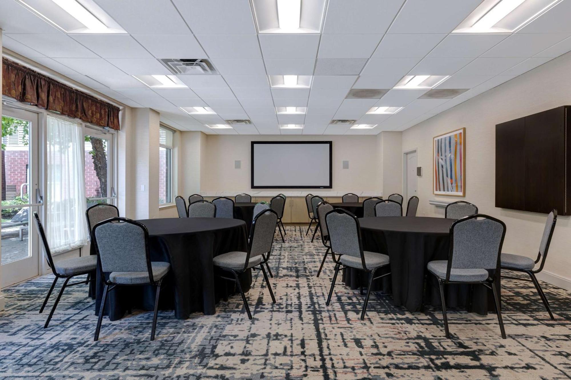 Homewood Suites Lansdale Exterior photo