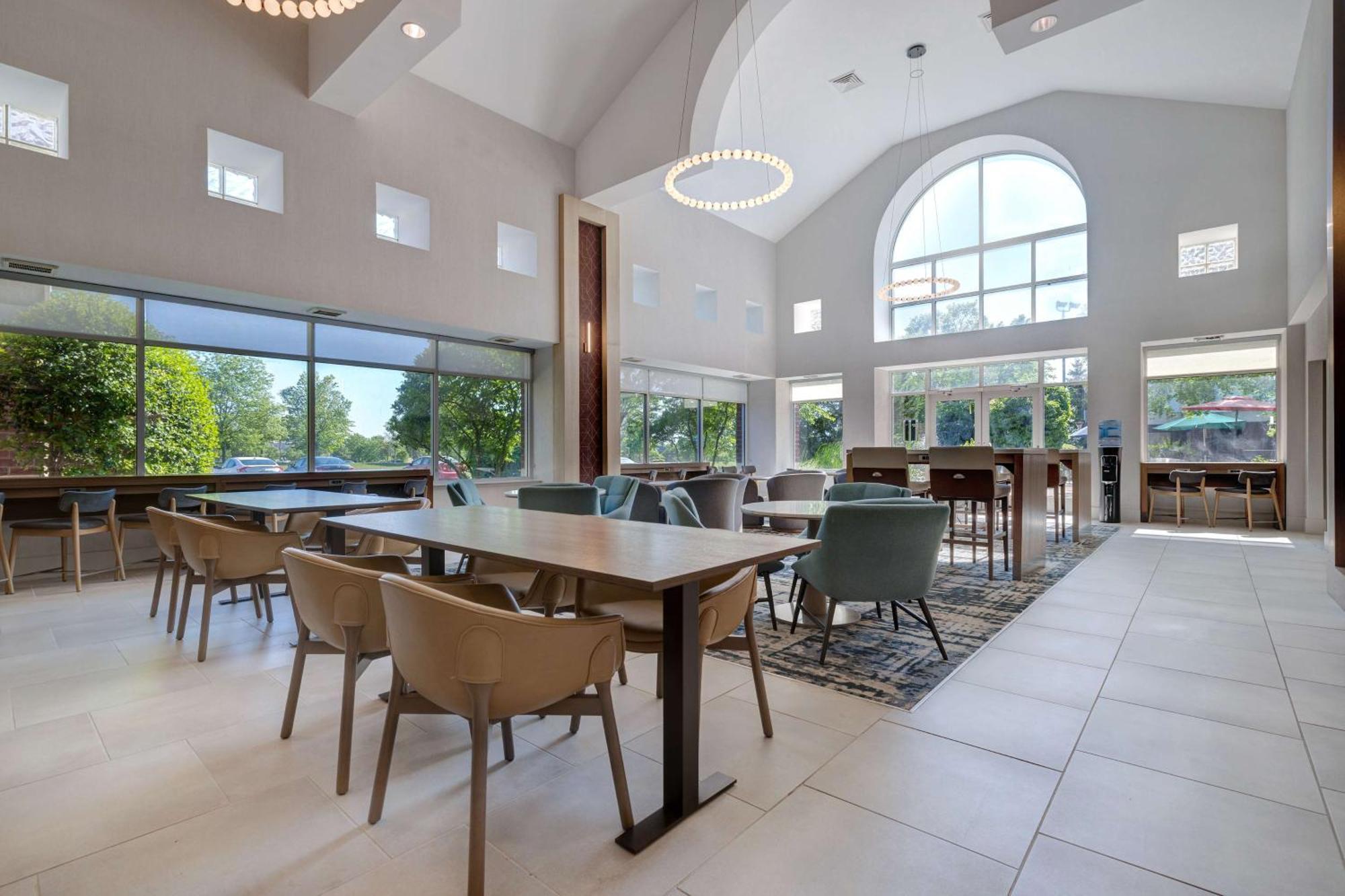 Homewood Suites Lansdale Exterior photo